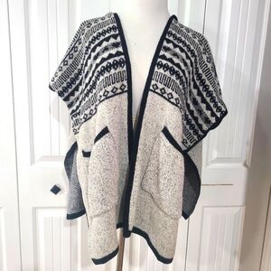 Woven Vest Poncho with pocket-